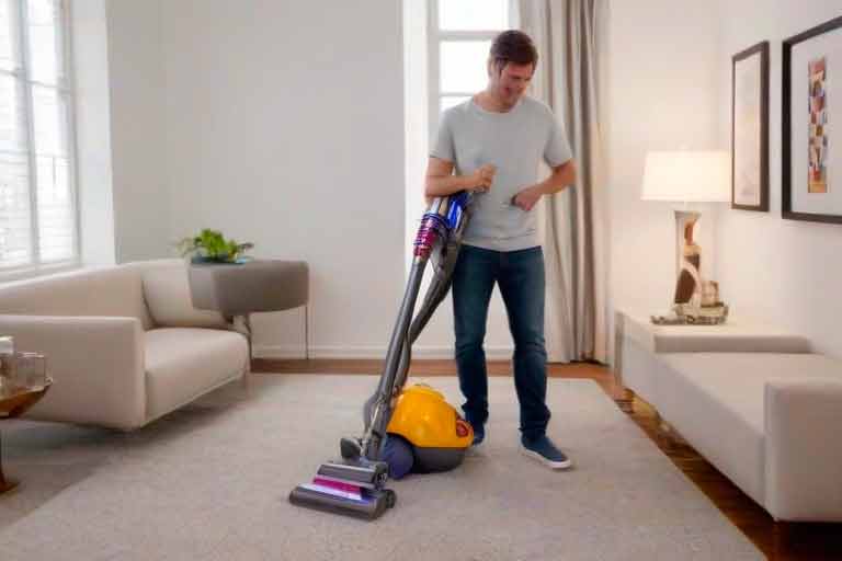 ¿Cómo soluciono los problemas de conexión entre accesorios de mi aspiradora Dyson?